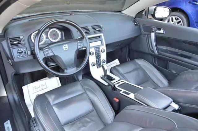 2011 Volvo C70 T5