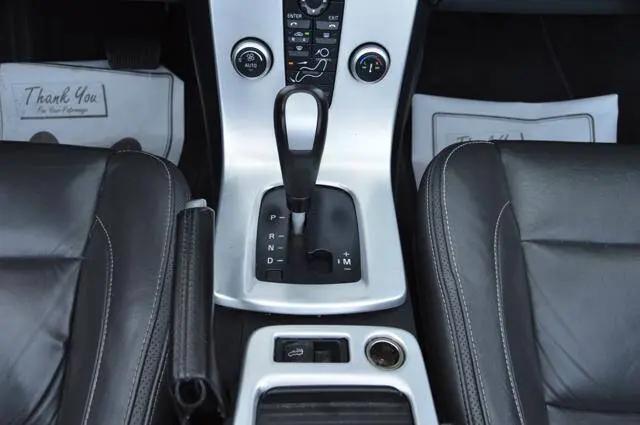 2011 Volvo C70 T5