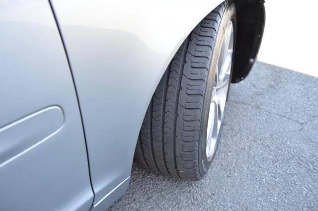 2011 Volvo C70 T5