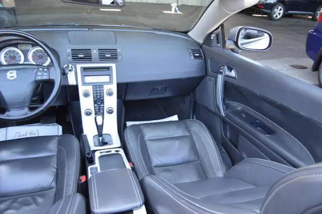 2011 Volvo C70 T5