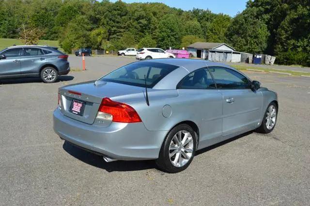 2011 Volvo C70 T5