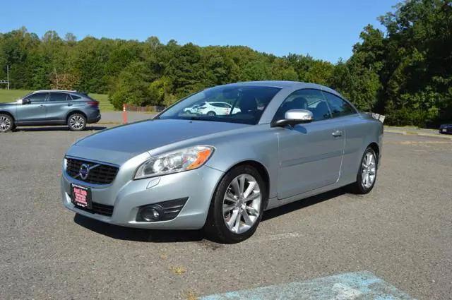 2011 Volvo C70 T5