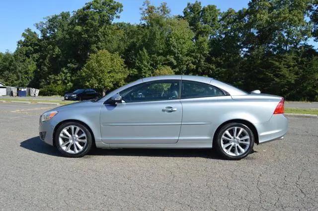 2011 Volvo C70 T5