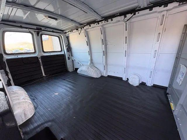 2007 Chevrolet Express Work Van