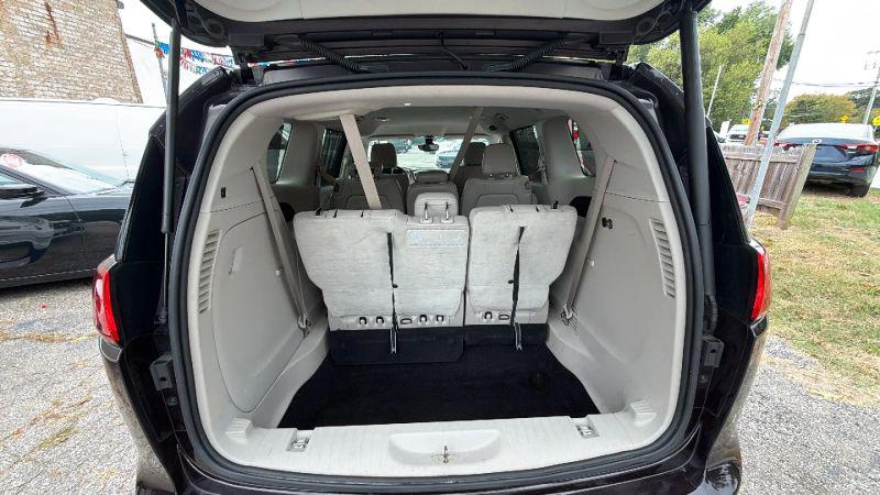 2017 Chrysler Pacifica Touring-L