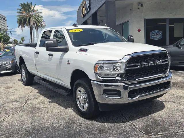 2024 Ram 2500 Tradesman Crew Cab 4x4 8 Box