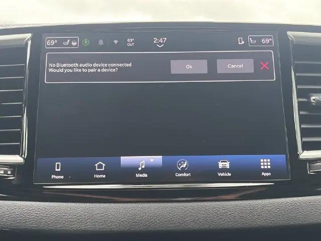 2025 Chrysler Pacifica Select
