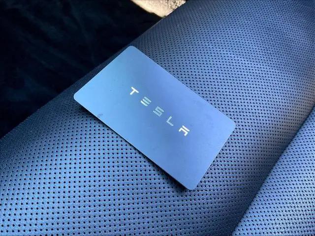 2022 Tesla Model S Dual Motor All-Wheel Drive