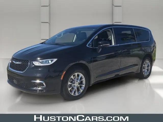 2024 Chrysler Pacifica Touring L AWD for sale in Avon Park, FL