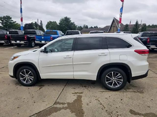 2017 Toyota Highlander XLE for sale near Zanesville, OH