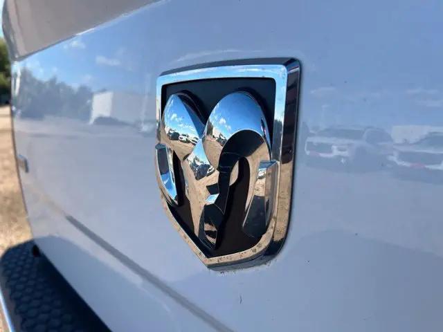2020 Ram 1500 SLT Crew Cab 4x4 57 Box
