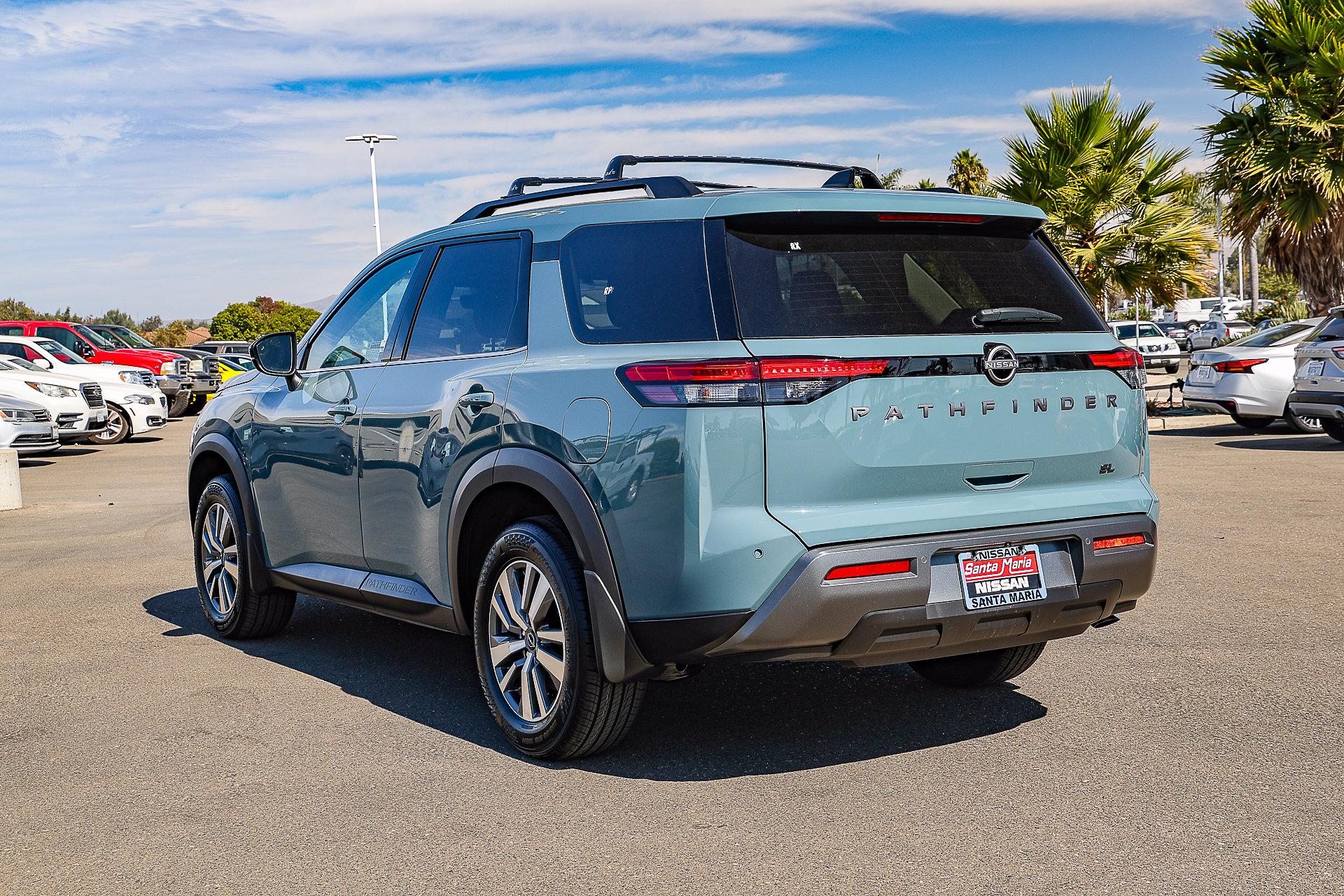 2026 Nissan Pathfinder SL - Photo 6