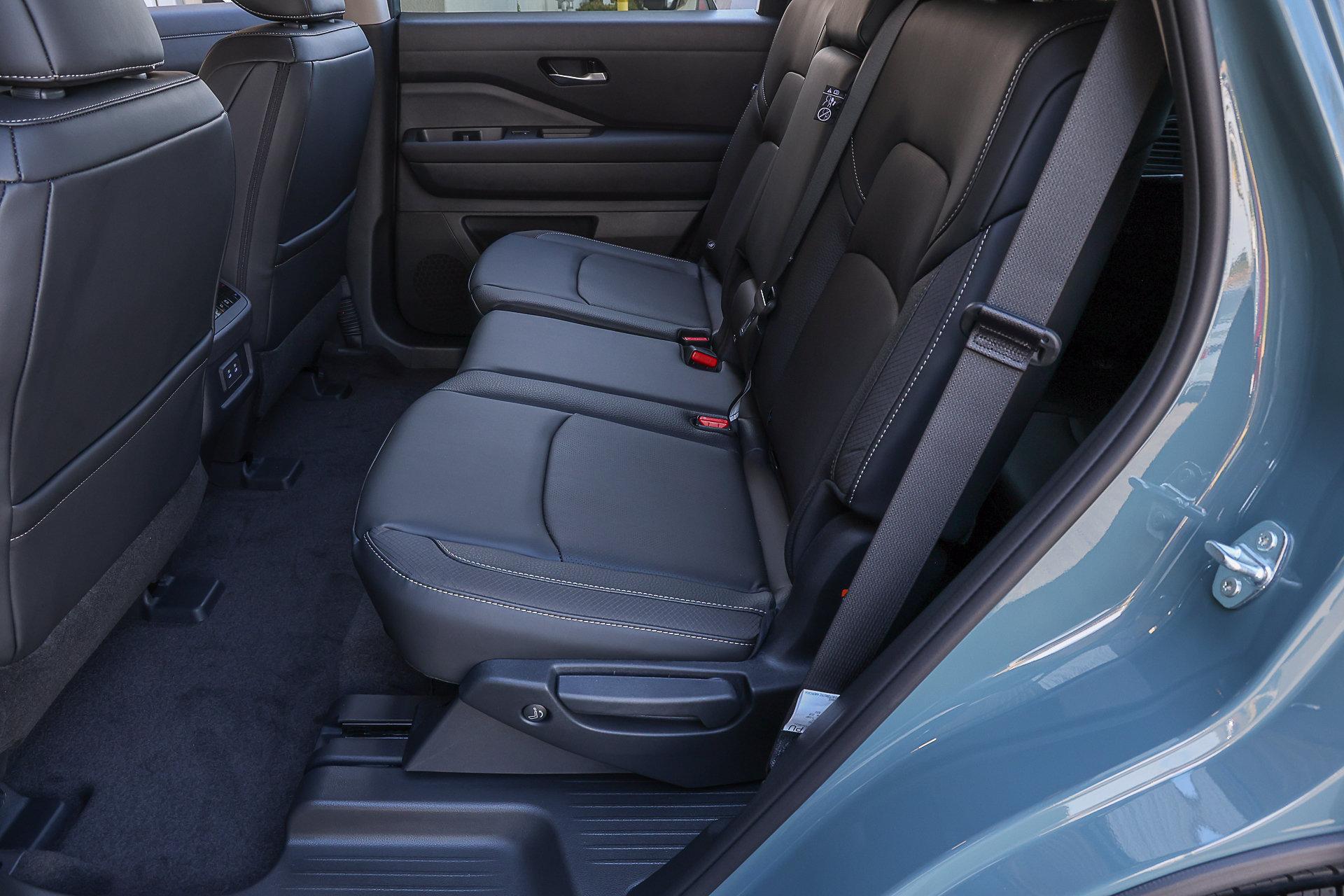 2026 Nissan Pathfinder SL - Photo 28