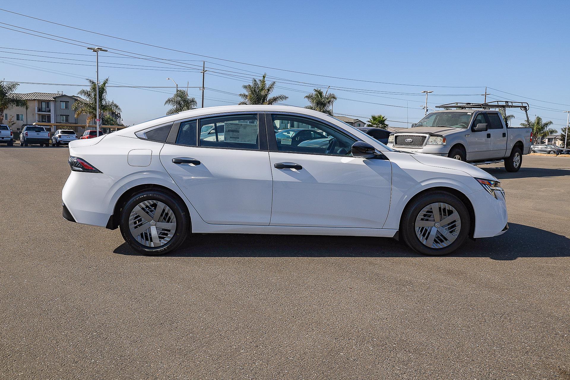 2027 Nissan Sentra S - Photo 3