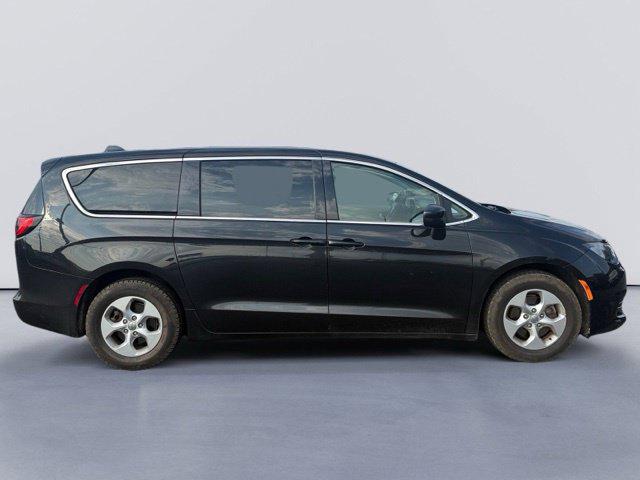 2017 Chrysler Pacifica LX