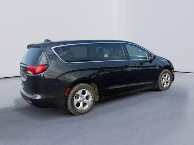 2017 Chrysler Pacifica LX