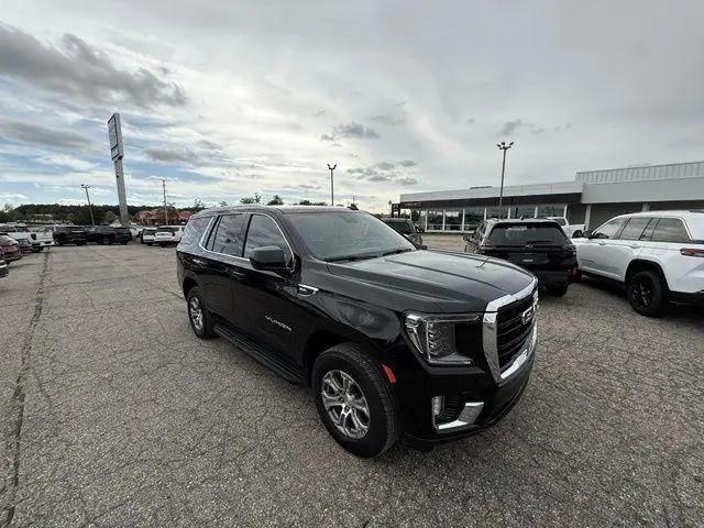 2023 GMC Yukon 4WD SLE for sale in Lansing, MI