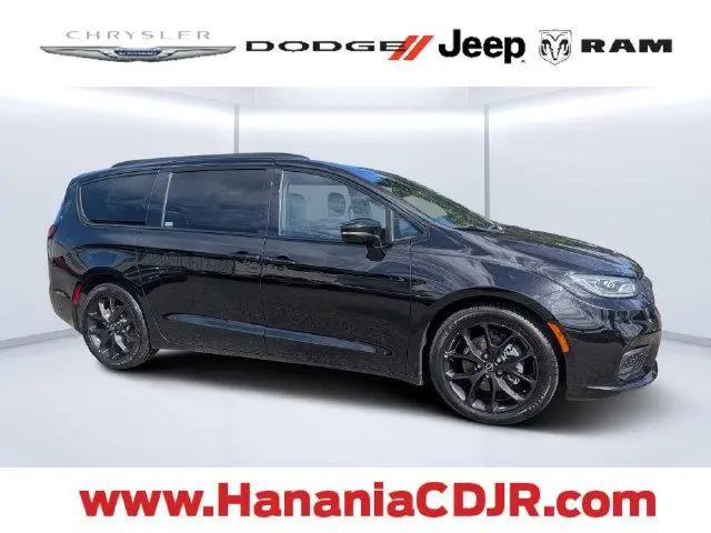 2025 Chrysler Pacifica Limited for sale in St Augustine, FL