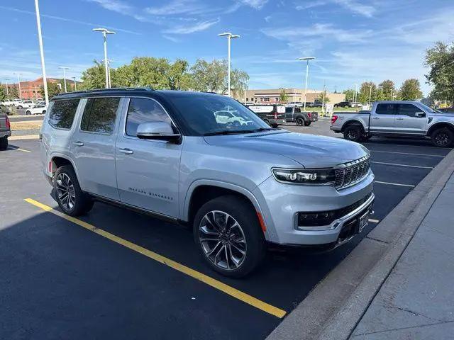 2022 Jeep Grand Wagoneer Series III 4x4 for sale in Apple Valley, MN