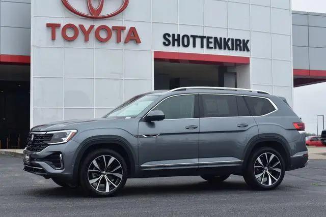 2024 Volkswagen Atlas 2.0T SEL Premium R-Line for sale in Quincy, IL