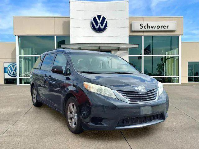 2015 Toyota Sienna LE 8 Passenger for sale in Lincoln, NE