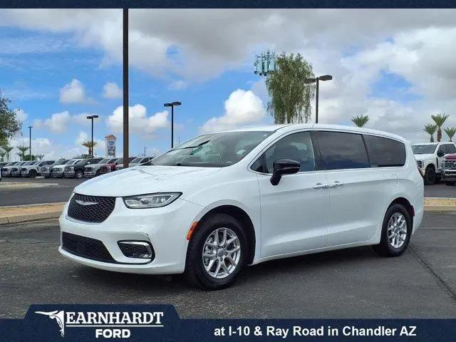 2025 Chrysler Pacifica Select for sale in Chandler, AZ