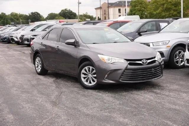 2016 Toyota Camry LE for sale in Hazelwood, MO