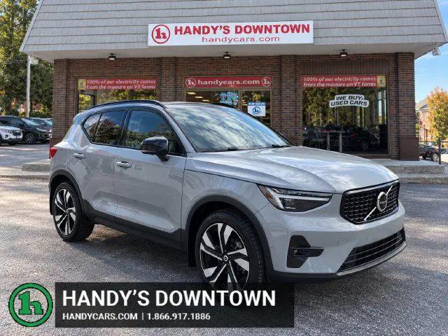 2024 Volvo XC40 B5 Ultimate Dark Theme for sale in St Albans, VT