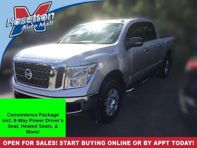 2018 Nissan Titan SV for sale in East Rochester, NY
