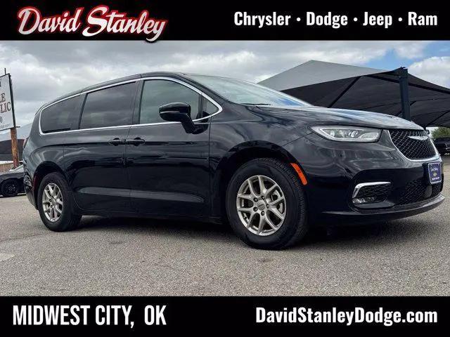 2025 Chrysler Pacifica Select for sale in Oklahoma City, OK