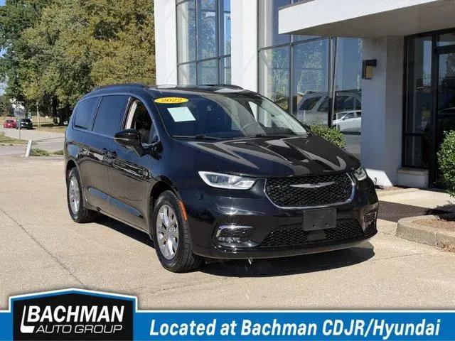 2022 Chrysler Pacifica Touring L AWD for sale in Jeff, IN