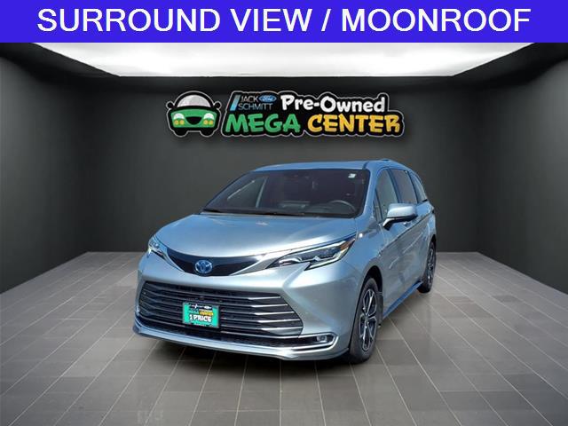 2025 Toyota Sienna Platinum for sale in Collinsville, IL