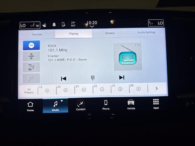 2024 Chrysler Pacifica Touring L