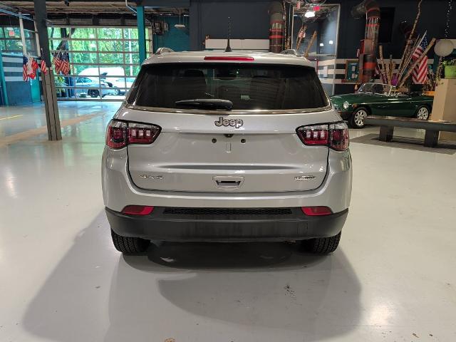 2022 Jeep Compass Latitude Lux 4x4