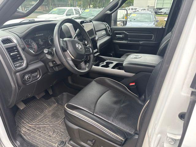 2024 Ram 3500 Laramie Crew Cab 4x4 64 Box