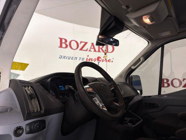 2019 Ford Transit 148 WB Medium Roof Cargo