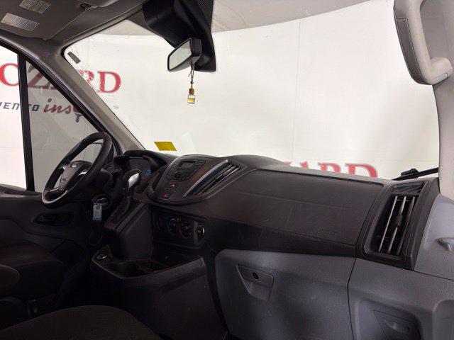 2019 Ford Transit 148 WB Medium Roof Cargo