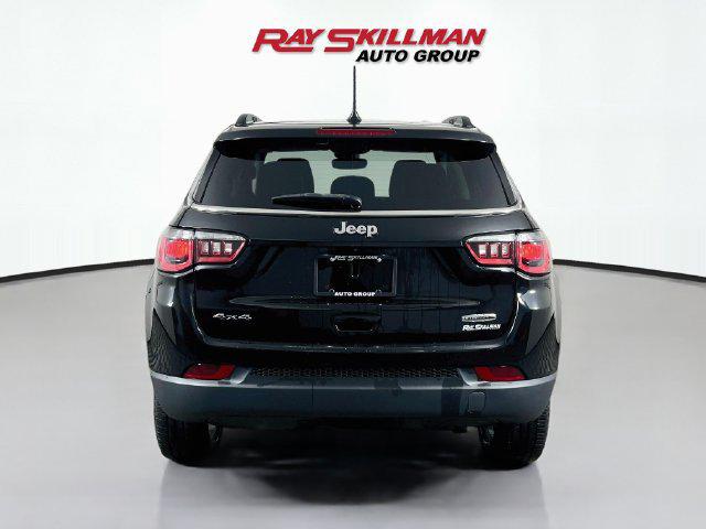 2022 Jeep Compass Latitude Lux 4x4