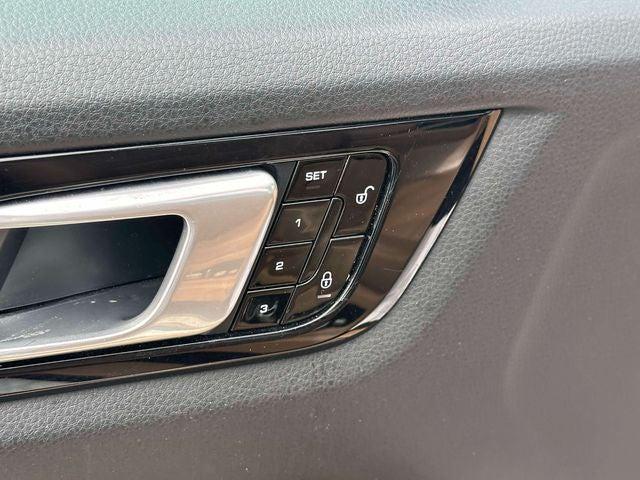 2019 Porsche Cayenne Base