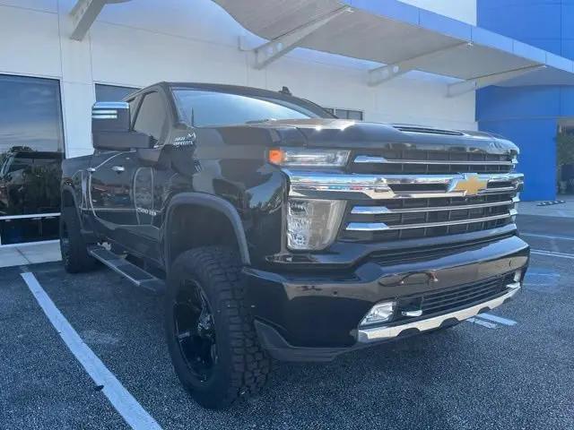 2022 Chevrolet Silverado 2500HD 4WD Crew Cab Standard Bed High Country for sale in Sarasota, FL