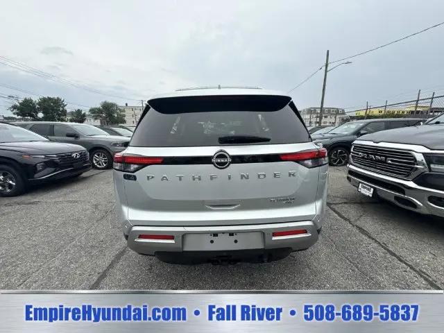 2022 Nissan Pathfinder Platinum 4WD