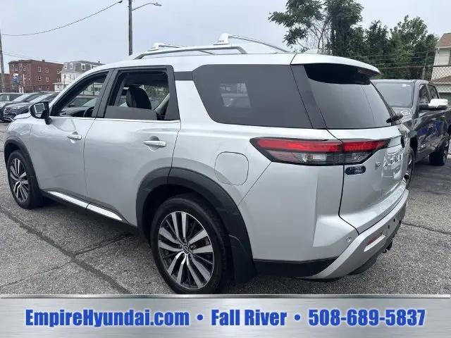 2022 Nissan Pathfinder Platinum 4WD