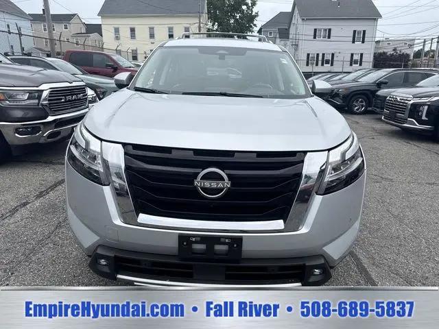 2022 Nissan Pathfinder Platinum 4WD