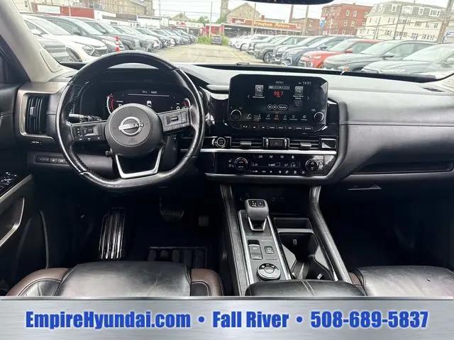 2022 Nissan Pathfinder Platinum 4WD