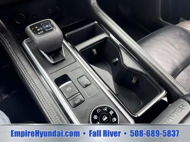 2022 Nissan Pathfinder Platinum 4WD