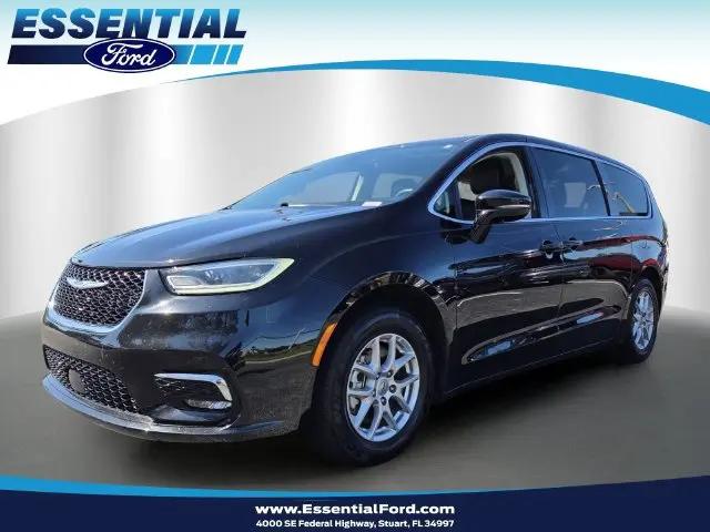2024 Chrysler Pacifica Touring L for sale in Stuart, FL