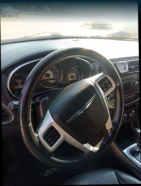 2013 Chrysler 200 Limited