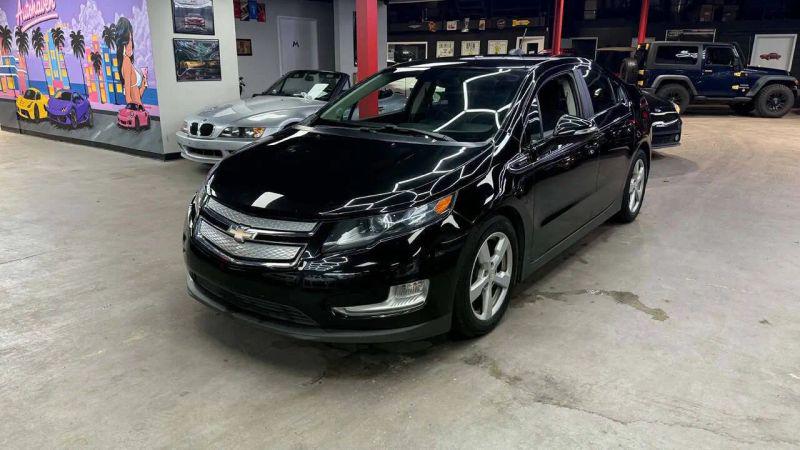 2015 Chevrolet Volt Base for sale in Shelby Township, MI