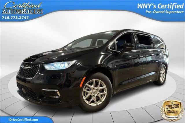 2025 Chrysler Pacifica Select for sale in Grand Island, NY