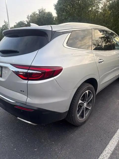 2021 Buick Enclave AWD Essence